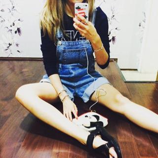 Hyuna feet photo thumbnail