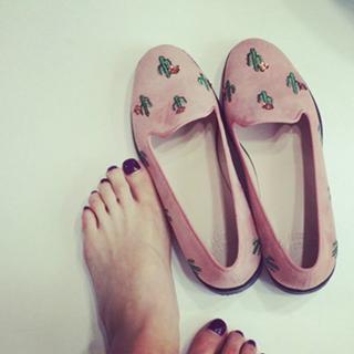 Hyuna feet photo thumbnail