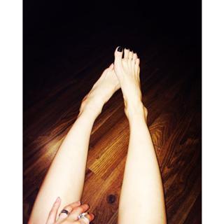 Hyuna feet photo thumbnail