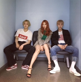 Hyuna feet photo thumbnail