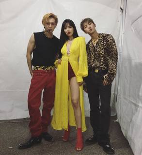 Hyuna feet photo thumbnail