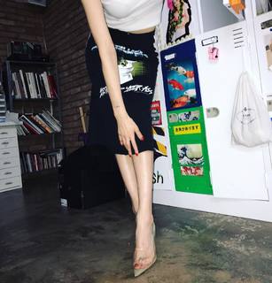 Hyuna feet photo thumbnail