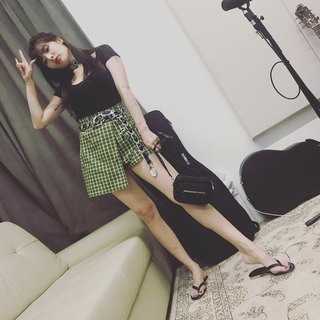 Hyuna feet photo thumbnail