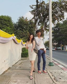 Hyuna feet photo thumbnail