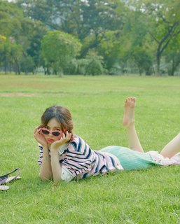 Hyuna feet photo thumbnail