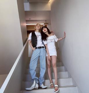 Hyuna feet photo thumbnail