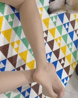 Hyuna feet photo thumbnail