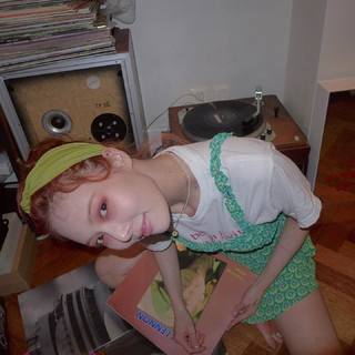 Hyuna feet photo thumbnail