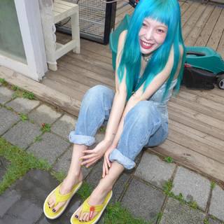 Hyuna feet photo thumbnail