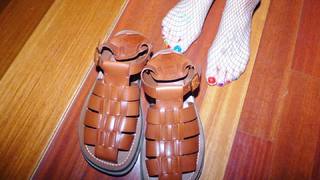Hyuna feet photo thumbnail