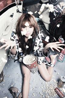 Hyuna feet photo thumbnail