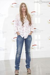 Hélène Rolles feet photo 19