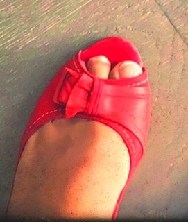 Hélène Ségara feet photo 10