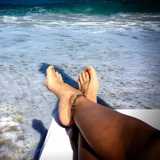 Hélène de Fougerolles feet photo 1