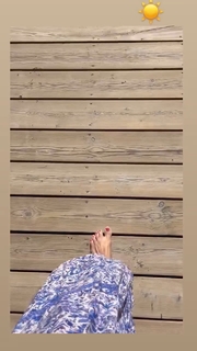 Hélène de Fougerolles feet photo 5
