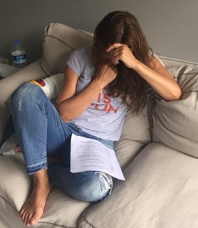 Hülya Avsar feet photo thumbnail
