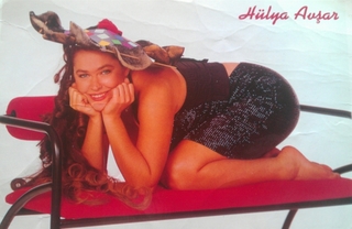 Hülya Avsar feet photo thumbnail