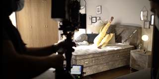 Hülya Avsar feet photo thumbnail
