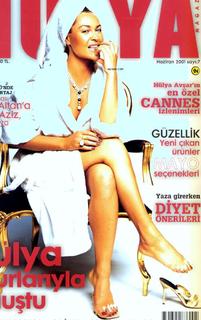 Hülya Avsar feet photo thumbnail