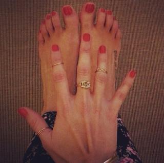 Iaia de Rose feet photo 1