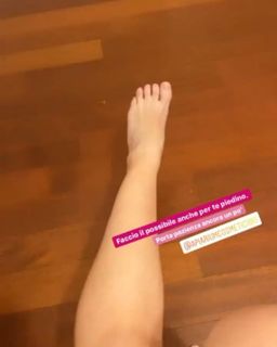 Iaia de Rose feet photo 9