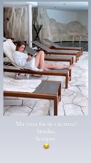 Iaia de Rose feet photo 10