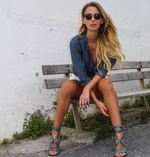 Iaia de Rose feet photo 4