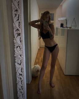 Iaia de Rose feet photo 6