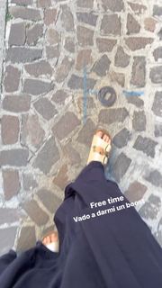 Iaia de Rose feet photo 4