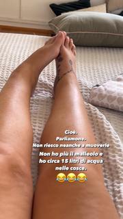 Iaia de Rose feet photo 1