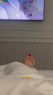 Ida Galich feet photo 20