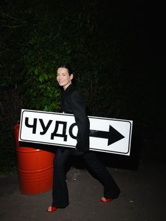 Ida Galich feet photo 1