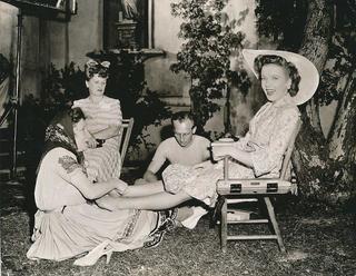 Ida Lupino feet photo 9