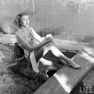 Ida Lupino feet photo 5