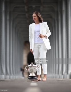 Iga Swiatek feet photo thumbnail