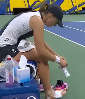 Iga Swiatek feet photo thumbnail