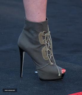 Iggy Azalea feet photo thumbnail