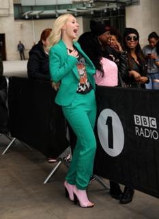 Iggy Azalea feet photo thumbnail