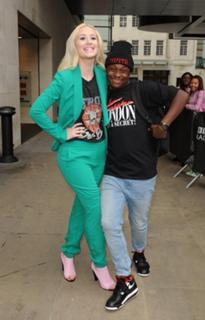 Iggy Azalea feet photo thumbnail