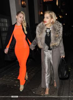 Iggy Azalea feet photo thumbnail