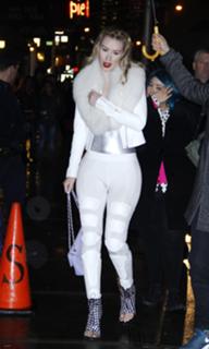 Iggy Azalea feet photo thumbnail