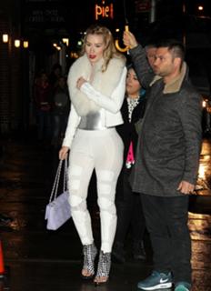 Iggy Azalea feet photo thumbnail