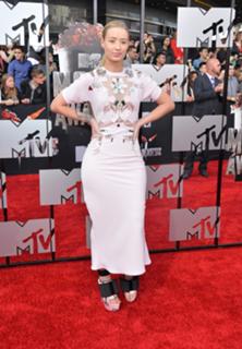 Iggy Azalea feet photo thumbnail