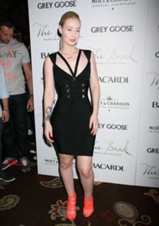Iggy Azalea feet photo thumbnail