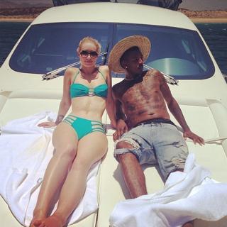 Iggy Azalea feet photo thumbnail