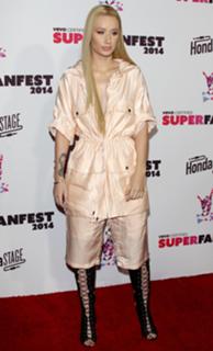 Iggy Azalea feet photo thumbnail