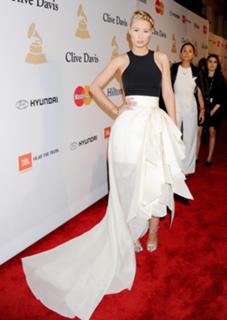 Iggy Azalea feet photo thumbnail