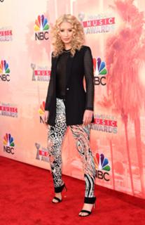 Iggy Azalea feet photo thumbnail