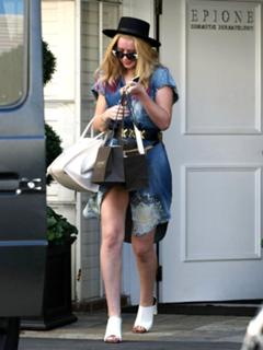 Iggy Azalea feet photo thumbnail