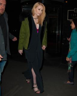 Iggy Azalea feet photo thumbnail